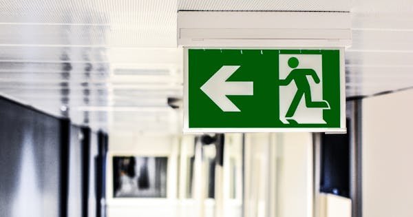 Requirements for safety signage in uk retail: a complete guide